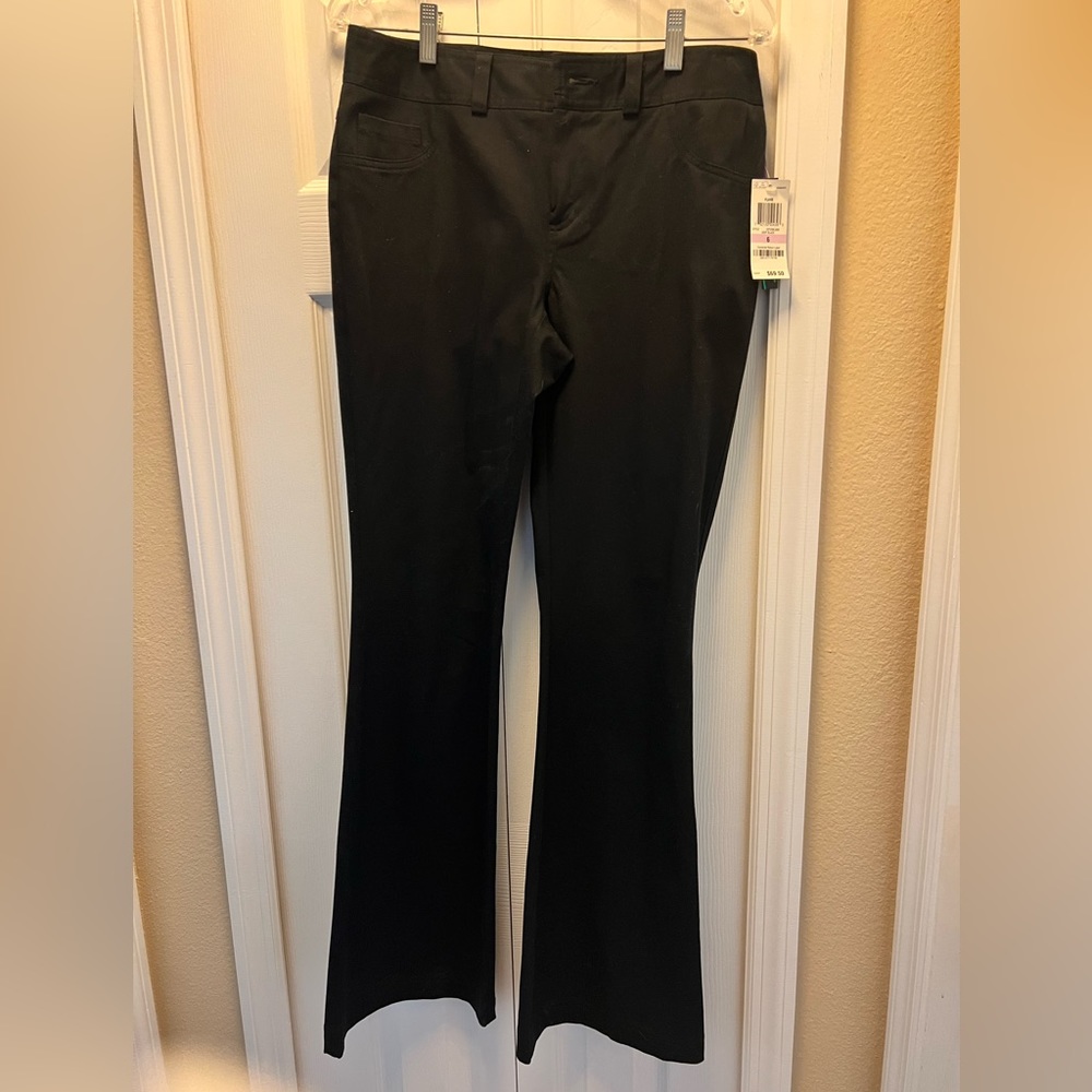 NWT INC Woman’s bootcut size 6 flare leg pants.